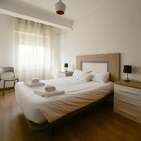 Apartamento De 2 Dormitorios Junto Al Hospital Albacete Exterior photo