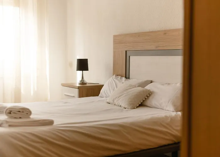 Apartamento De 2 Dormitorios Junto Al Hospital