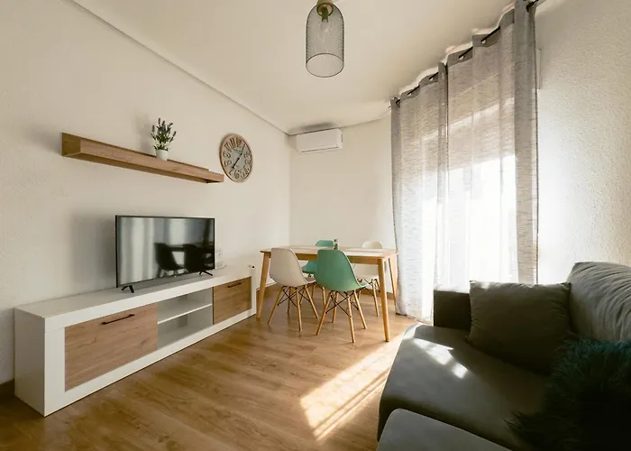 Apartamento De 2 Dormitorios Junto Al Hospital