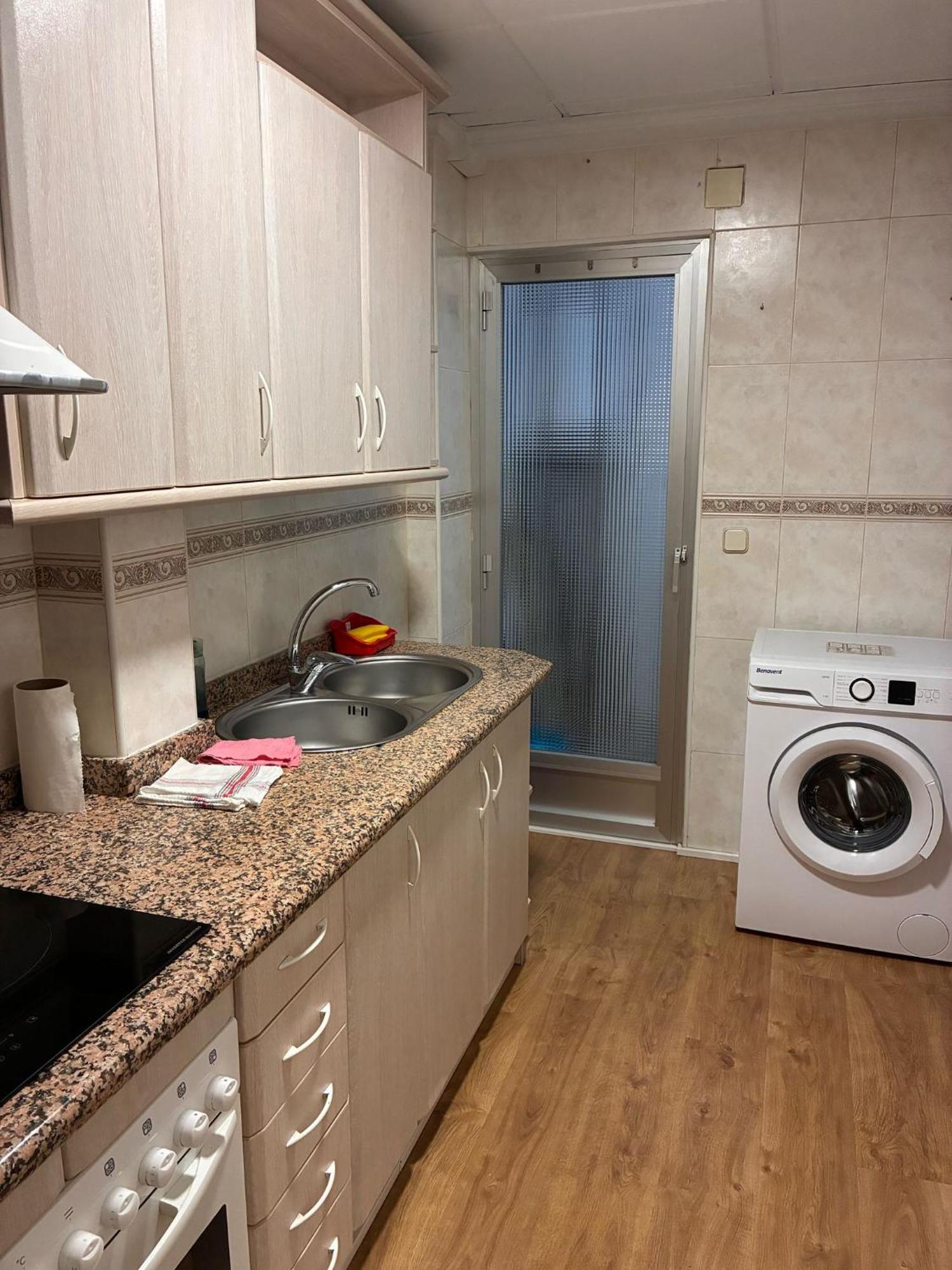 De 2 Junto Al Hospital Apartment