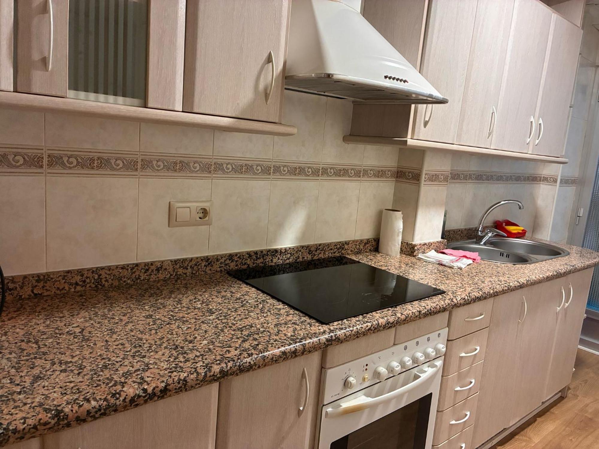 Apartment De 2 Junto Al Hospital *